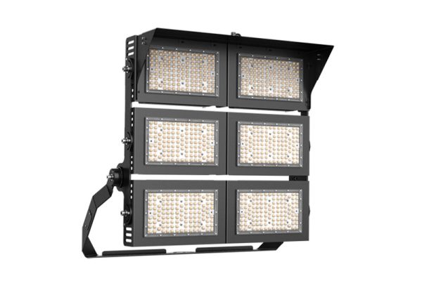 Stadium Light Round 250-1800W 32,500-234,000 130lm/w 3000K / 4000K / 5000K / 6000K 30 SPD 20KV KBM Lighting - Image 2